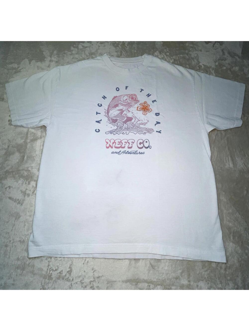 Neff Co. And Adventures “Catch of the Day” Mens White Fishing Graphic T-Shirt XL